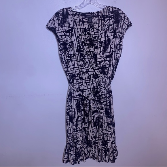 GLAMOUR Aline Black And White Abstract Print Knee Length Tie Waist Dress - Picture 2 of 9